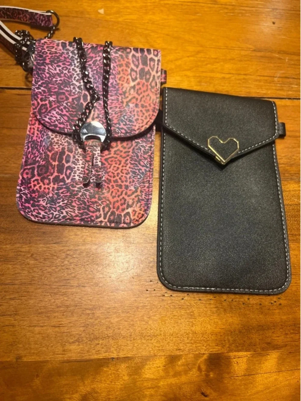 Two phone holders, leopard, print heart, black pink